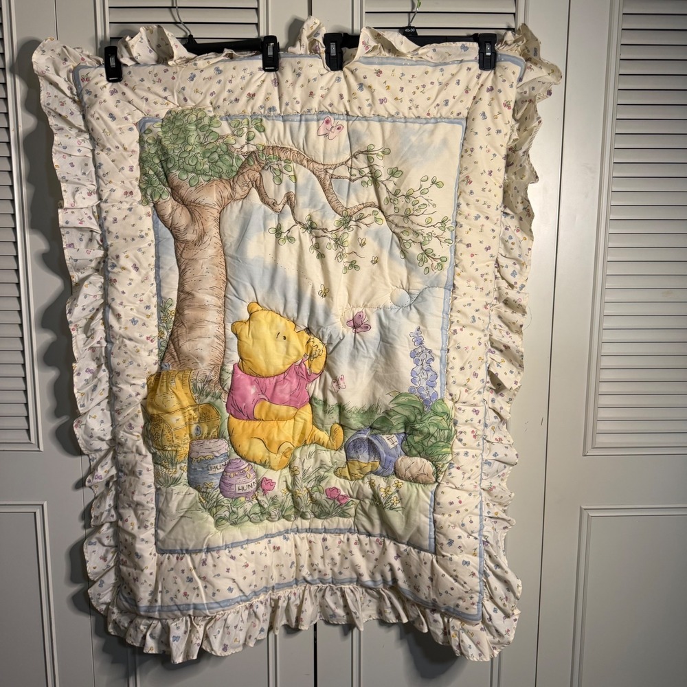 Vintage Disney Classic Pooh Baby Crib Blanket Ruffle Quilt Nursery Floral USA